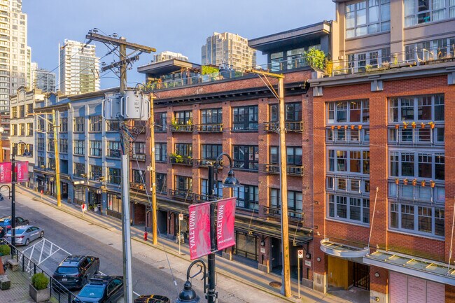 Plus de détails pour 1055 Mainland St, Vancouver, BC - Multi-résidentiel à vendre