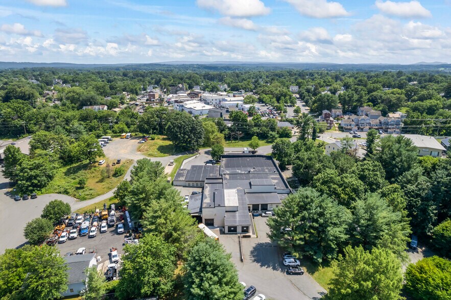 210 N 21st St, Purcellville, VA for sale - Building Photo - Image 2 of 20