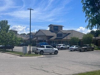 More details for 2504-2508 Crossing Cir, Traverse City, MI - Retail for Lease