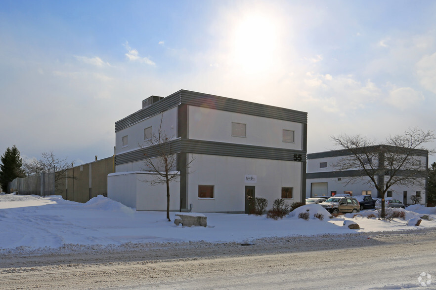 55 Shoemaker St, Kitchener, ON for lease - Building Photo - Image 3 of 3