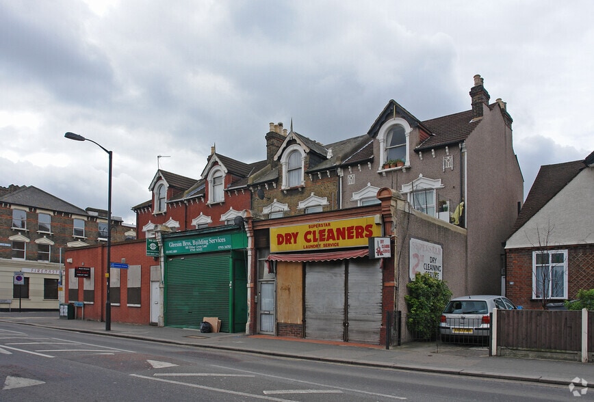 166 Hither Green Ln, London for lease - Building Photo - Image 2 of 8