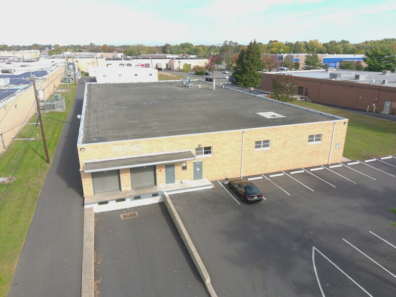 7055 Central Hwy, Pennsauken, NJ à louer - Photo du bâtiment - Image 3 de 4