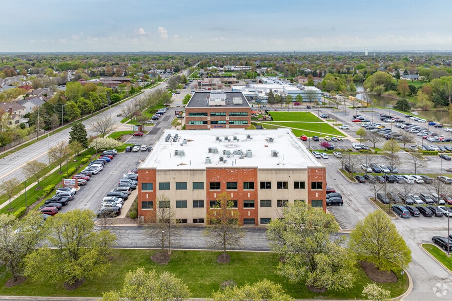 2272 95th St, Naperville, IL for sale - Aerial - Image 3 of 18