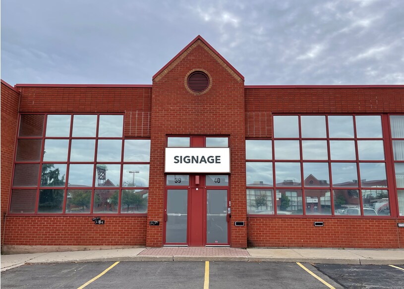 5100 S Service Rd, Burlington, ON à vendre Photo du bâtiment- Image 1 de 1