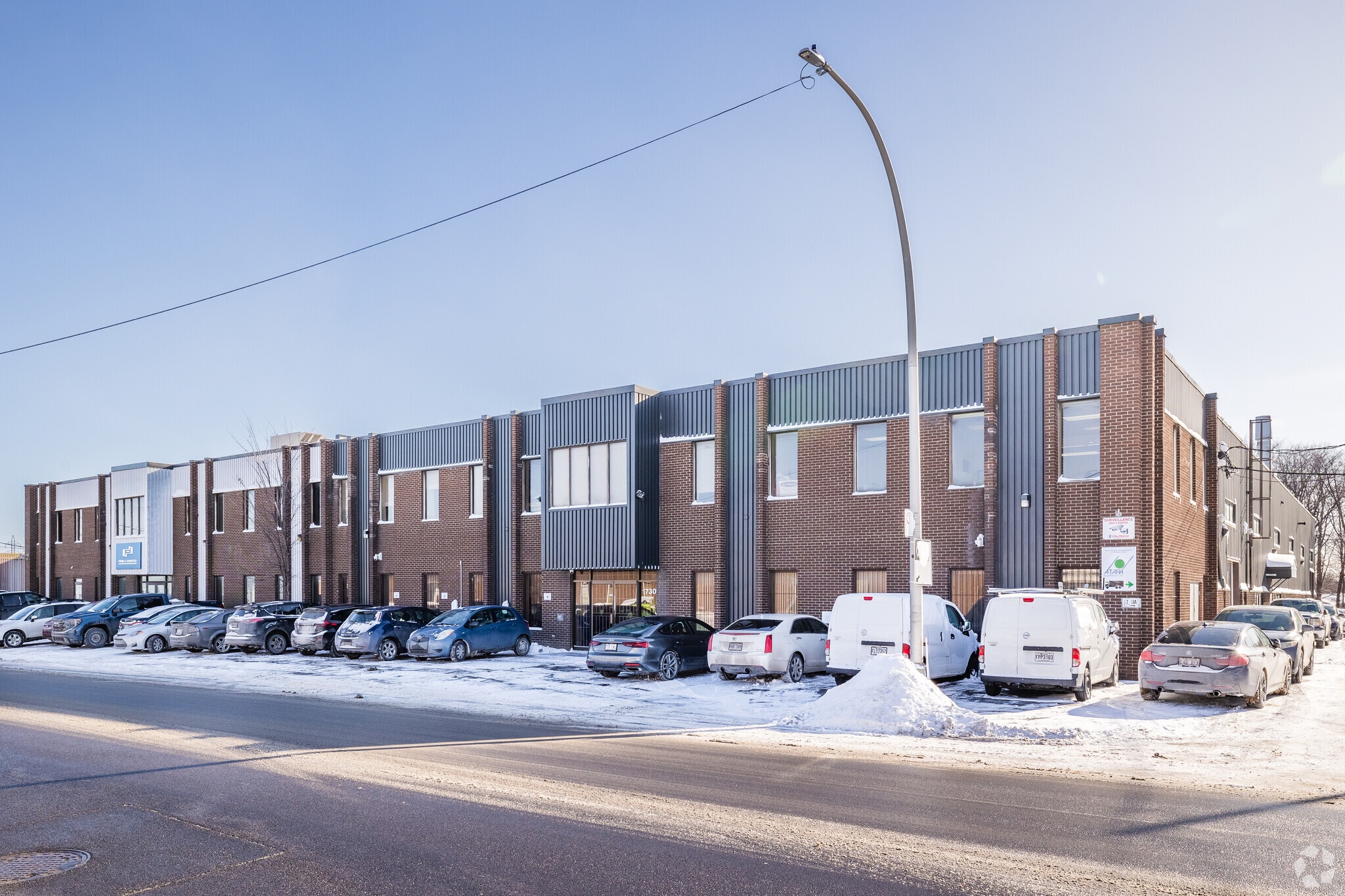 1730 Rue Cunard, Laval, QC for sale Primary Photo- Image 1 of 1