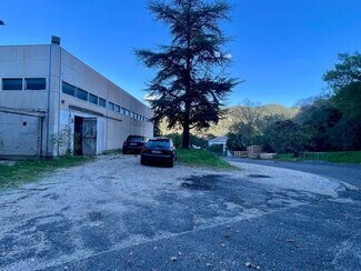 Plus de détails pour 1348 Route Du Vaisseau, Gémenos - Bureau, Industriel à louer