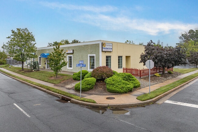 Plus de détails pour 676 Franklin Blvd, Somerset, NJ - Commerce de détail aux enchères
