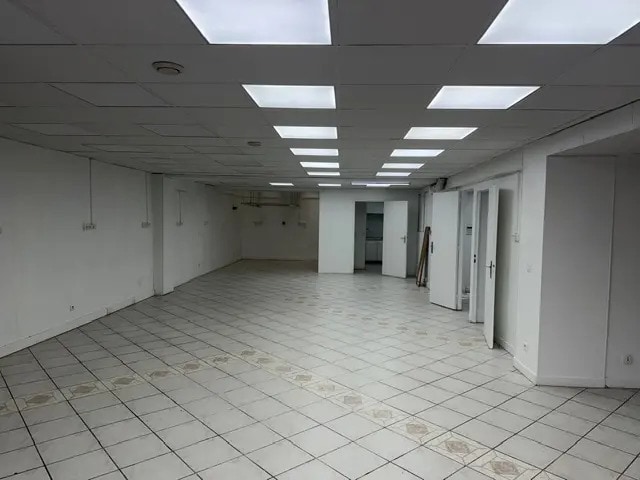 Commerce de détail dans Paris à louer Photo intérieure- Image 1 de 2