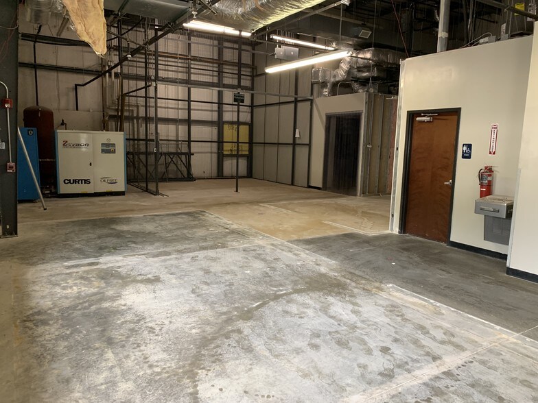 2445 S Alston Ave, Durham, NC à louer - Photo intérieure - Image 3 de 3