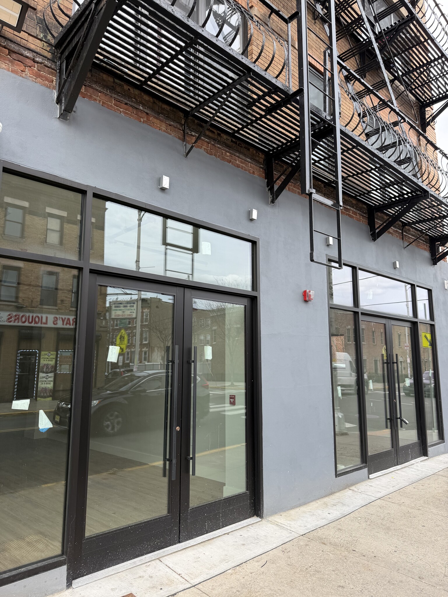 269 Martin Luther King Jr Dr, Jersey City, NJ for lease Building Photo- Image 1 of 8
