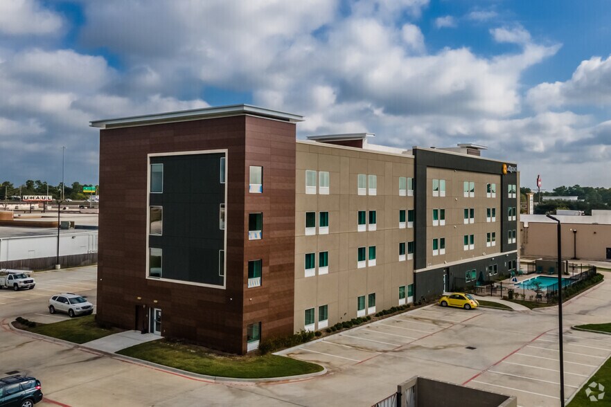21119 Interstate 45, Spring, TX à vendre - Photo du bâtiment - Image 2 de 14
