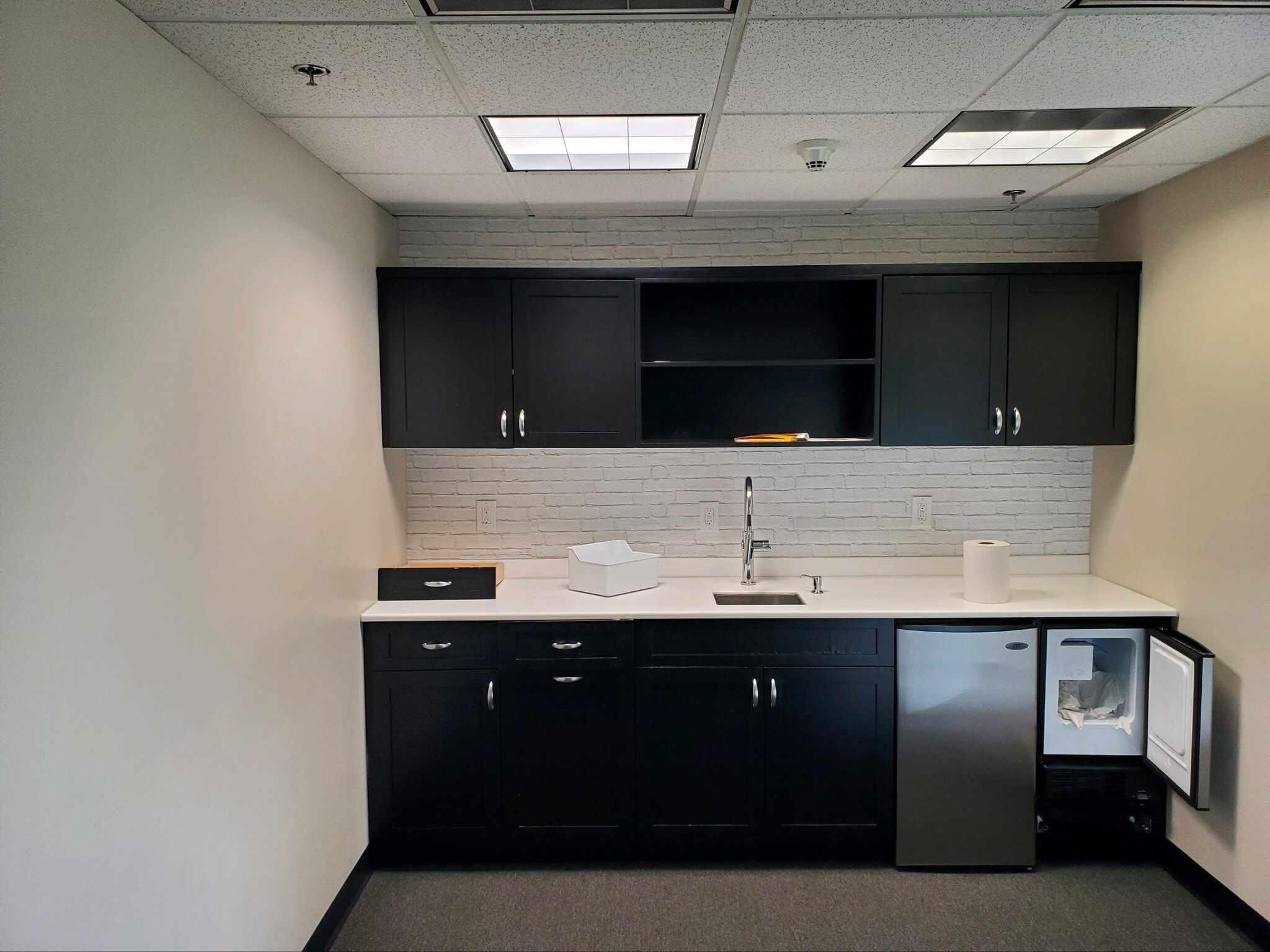 1129 Northern Blvd, Manhasset, NY à louer Photo intérieure- Image 1 de 9