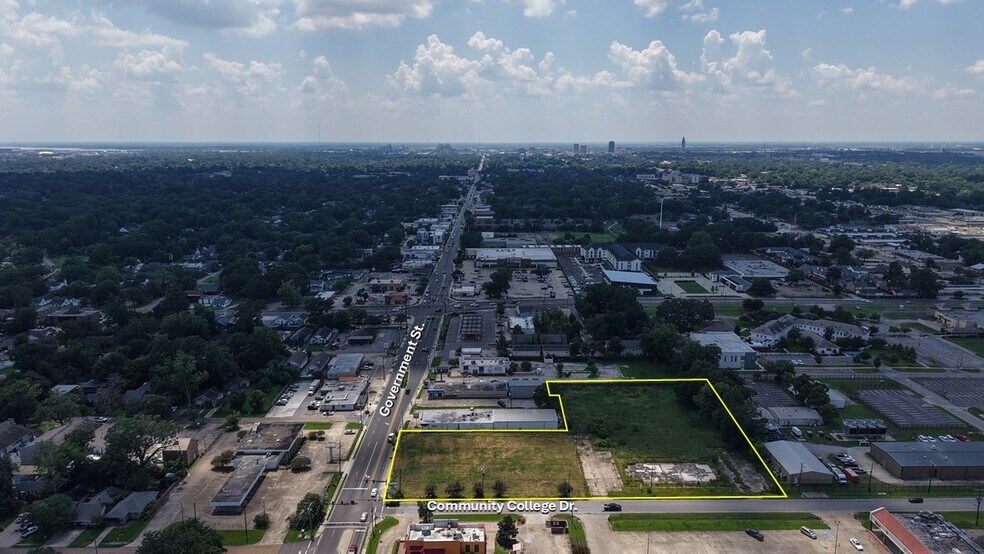 5235 Government St, Baton Rouge, LA for sale - Building Photo - Image 2 of 6