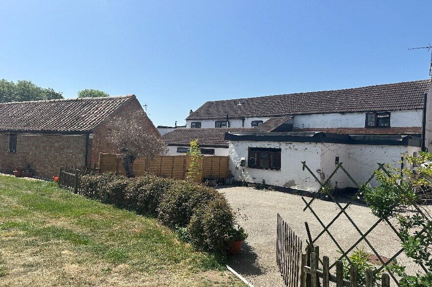 6 Brookside, Molesworth à vendre - Photo du bâtiment - Image 3 de 7