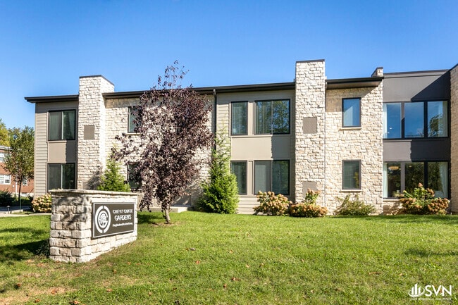 Plus de détails pour 319 Duke Rd, Lexington, KY - Soins de santé à vendre