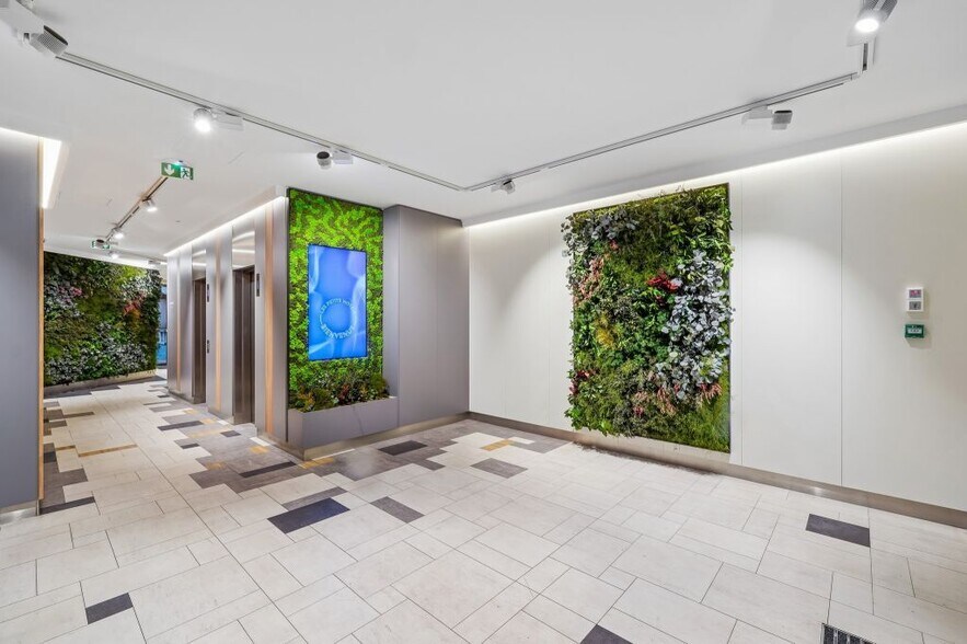 20-22 Rue Des Petits Hôtels, Paris à louer - Hall d’entrée - Image 2 de 8