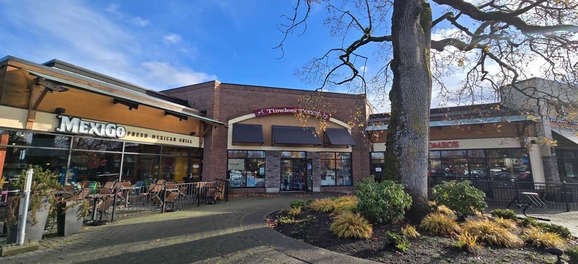 777 Royal Oak Dr, Saanich, BC for sale Primary Photo- Image 1 of 1