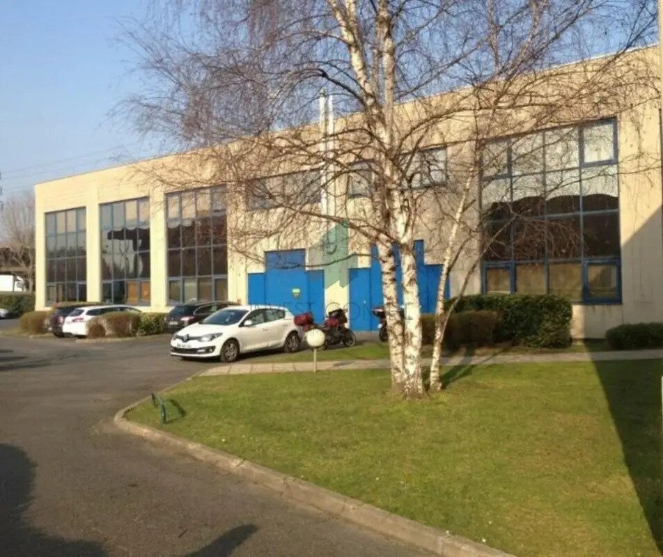 Flex dans Villeneuve-la-Garenne à louer Photo du bâtiment- Image 1 de 4