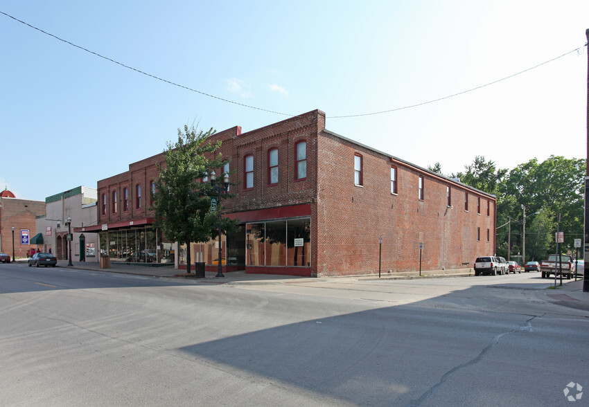 501 Main St, Boonville, MO à vendre - Photo principale - Image 1 de 1