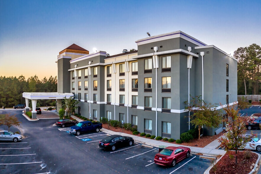 1540 Daulton Dr, Columbia, SC à vendre - Photo du bâtiment - Image 2 de 2