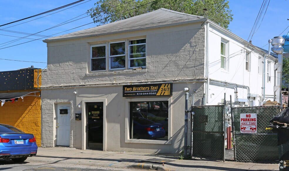 26 Meriam St, Hempstead, NY à louer - Photo principale - Image 1 de 5