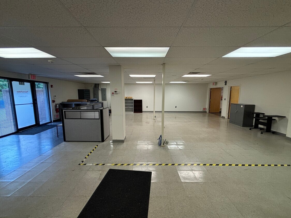 2460 General Armistead Ave, Norristown, PA for lease Interior Photo- Image 1 of 4