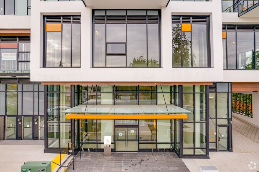 1526 Finlay St, White Rock, BC à louer - Photo du bâtiment - Image 2 de 22