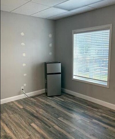 1111 Shive Ln, Bowling Green, KY à vendre - Photo du bâtiment - Image 3 de 8