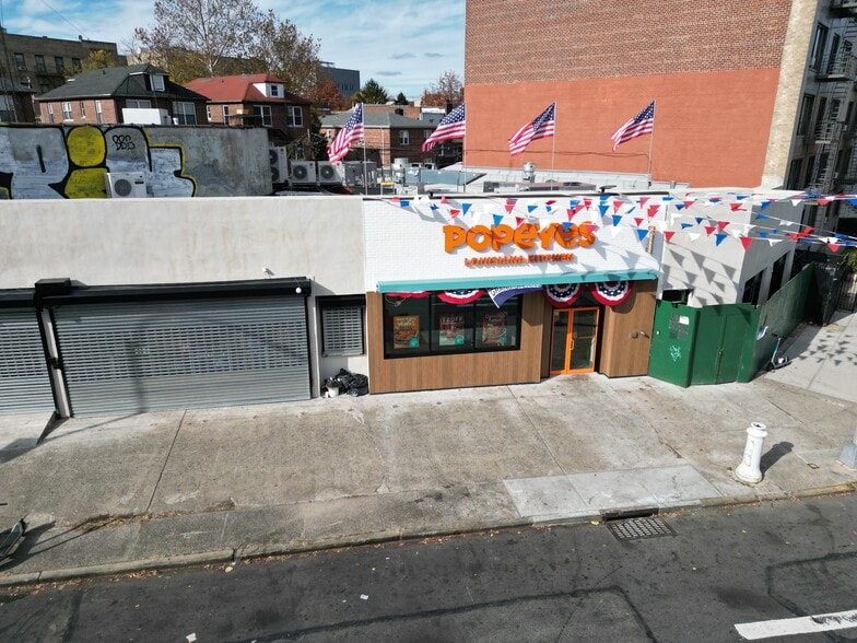 3289 Westchester Ave, Bronx, NY à vendre - Photo du bâtiment - Image 3 de 4