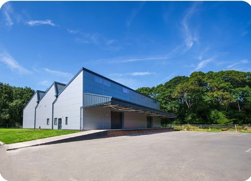 Burnetts Ln, Southampton for lease - Building Photo - Image 1 of 8