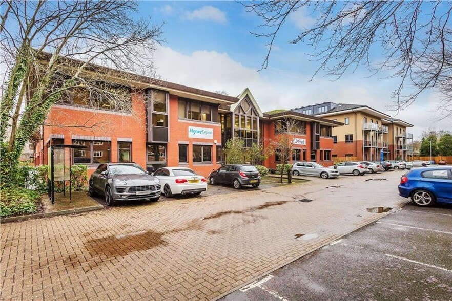 Catteshall Ln, Godalming for lease - Building Photo - Image 1 of 6