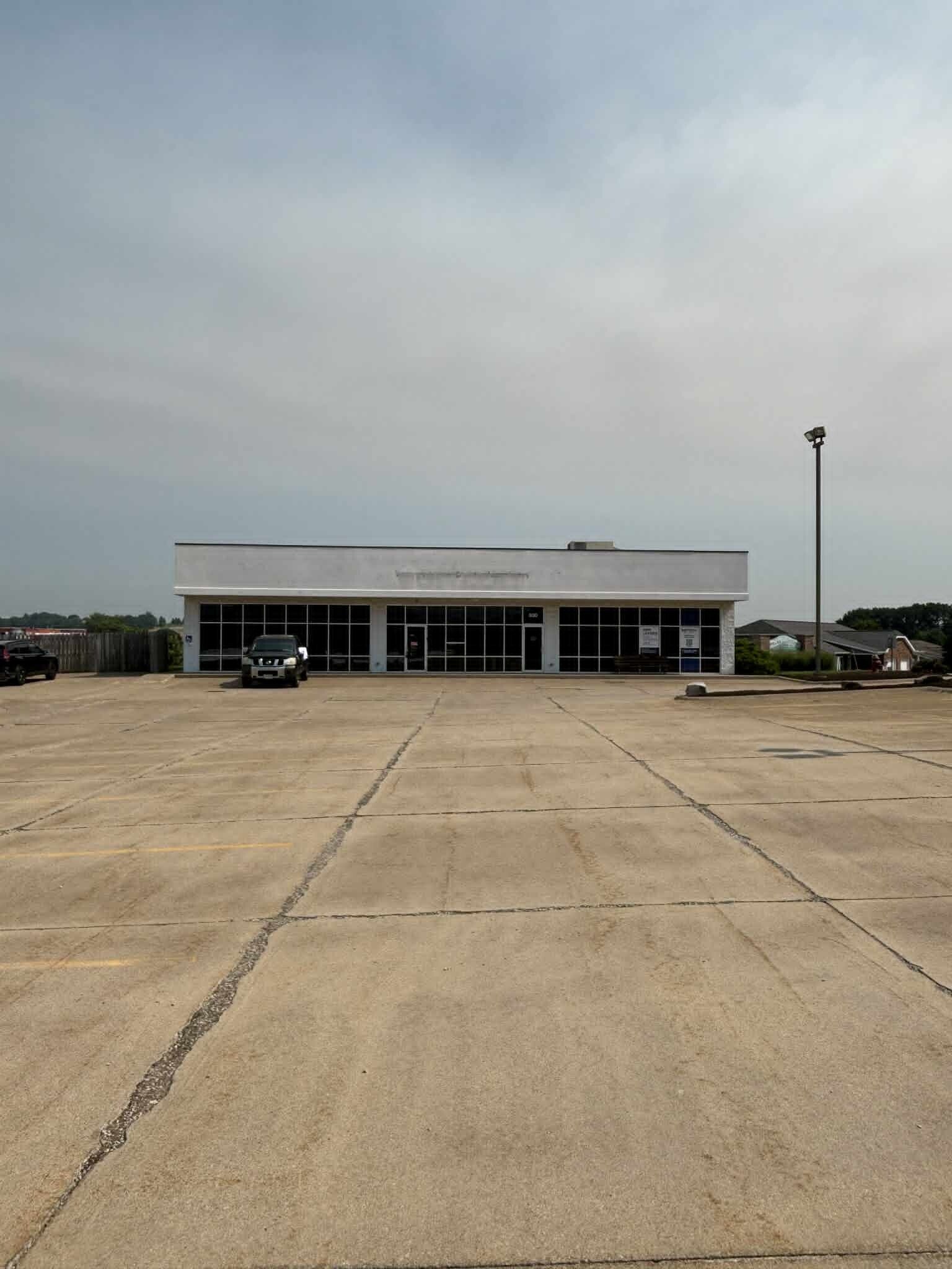 530 McDonald Dr NE, Sugarcreek, OH for lease Building Photo- Image 1 of 6