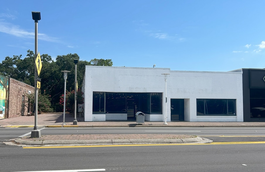 142 & 144 US-98 Miracle Strip Pky, Fort Walton Beach, FL for sale - Building Photo - Image 2 of 7