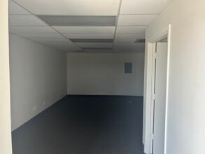 500 E Arapaho Rd, Richardson, TX à louer Photo intérieure- Image 1 de 3