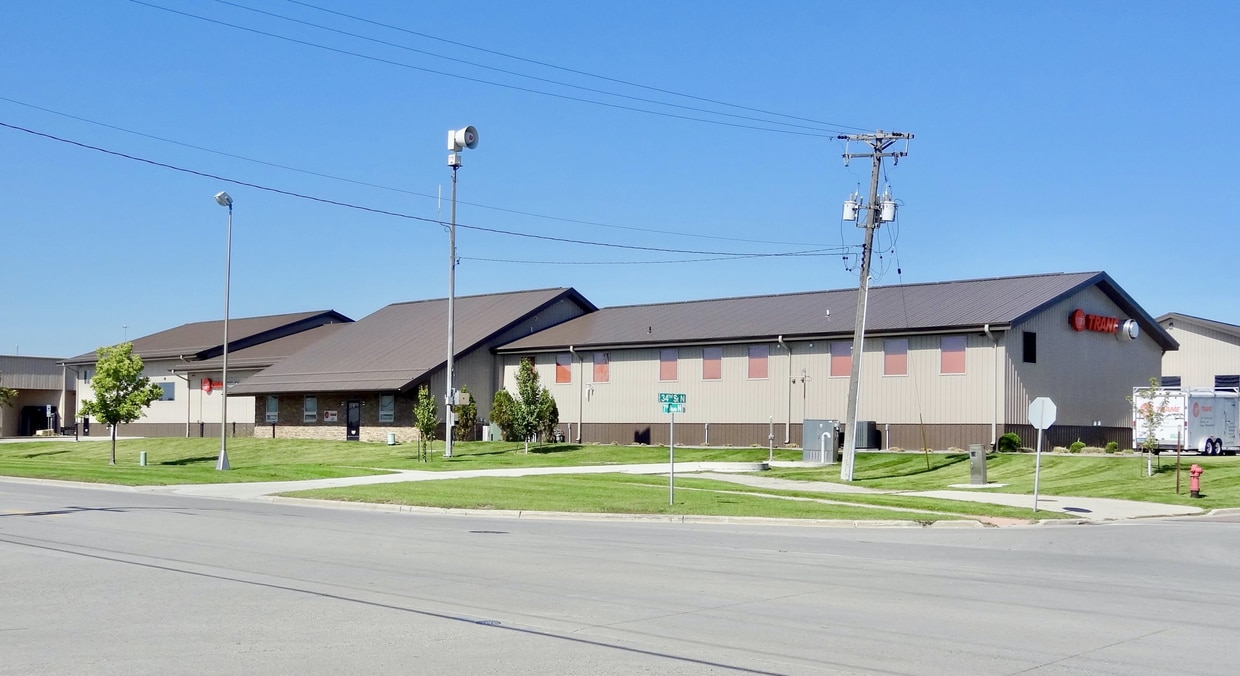 3417 7th Ave N, Fargo, ND for lease Building Photo- Image 1 of 29