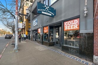 206 Broadway Ave E, Seattle, WA for lease Interior Photo- Image 1 of 5