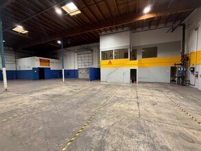 3025A Industrial Way NE, Salem, OR for lease Building Photo- Image 1 of 6