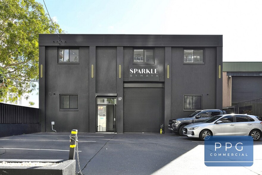 11-17 East Street Granville NSW 2142 portfolio of 3 properties for sale on LoopNet.ca - Primary Photo - Image 1 of 2