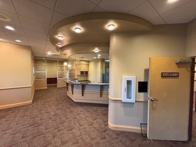 7240 S US 231, Huntingburg, IN à louer - Photo du bâtiment - Image 3 de 13