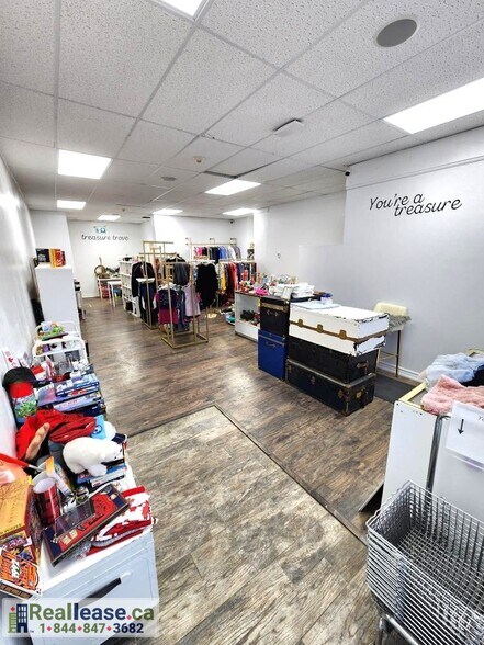 155-165 Main St W, Shelburne, ON for lease - Building Photo - Image 3 of 7