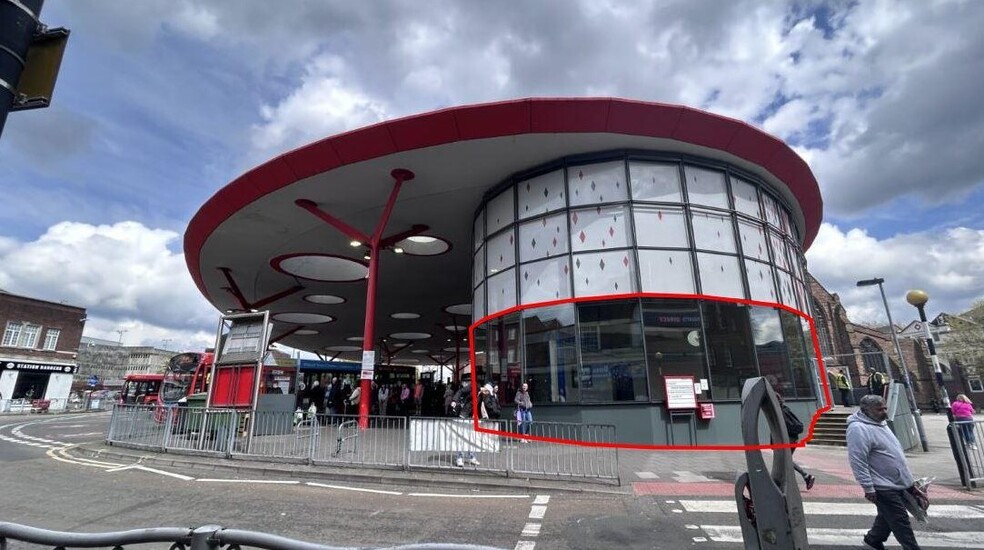 Walsall Bus Station, Walsall à louer - Photo principale - Image 1 de 1