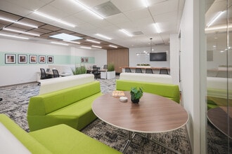 445 N Wells St, Chicago, IL for lease Interior Photo- Image 2 of 11