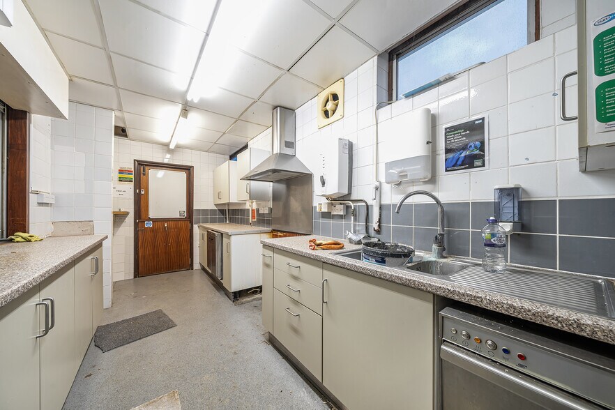 85 High St, Chislehurst à louer - Photo du bâtiment - Image 3 de 17
