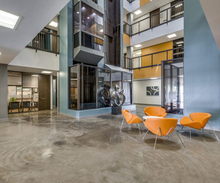 1120 Nasa Pky, Houston, TX à louer - Hall d’entrée - Image 2 de 5