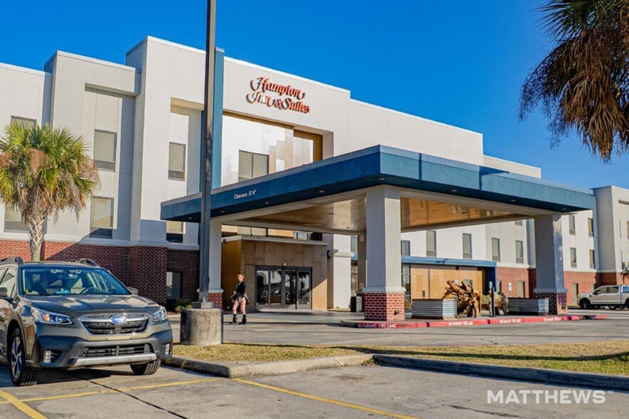 400 Spanish Town Blvd, New Iberia, LA à vendre - Photo du bâtiment - Image 2 de 3