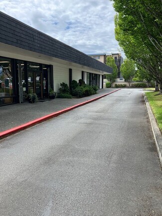 Plus de détails pour 627 S 227th St, Des Moines, WA - Commerce de détail à louer