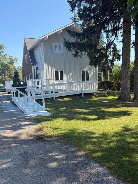 4058 State St, Saginaw, MI for sale - Building Photo - Image 2 of 12