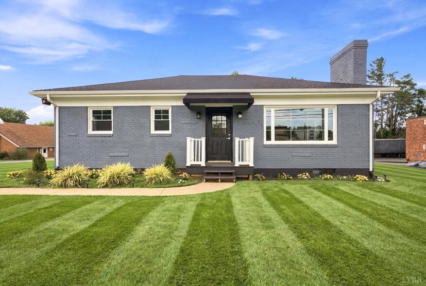 7609 Timberlake Rd, Lynchburg, VA for sale - Primary Photo - Image 1 of 24