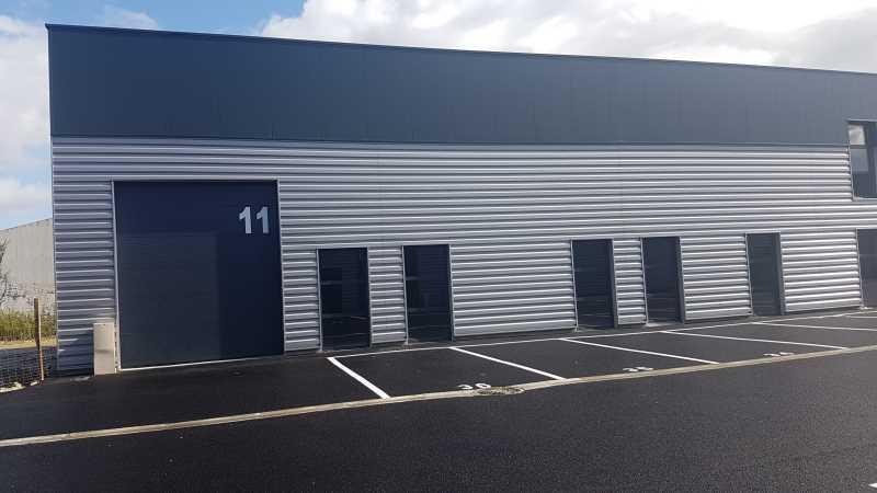 18 Avenue Maréchal De Lattre De Tassigny, Villenave-d'Ornon à louer Photo du bâtiment- Image 1 de 6