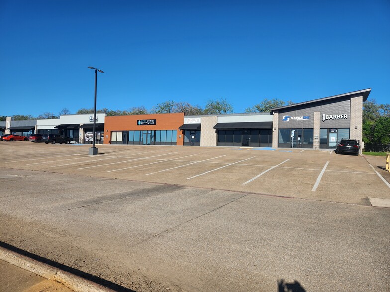 8703-8743 Bedford Euless Rd, Hurst, TX for lease - Building Photo - Image 3 of 6